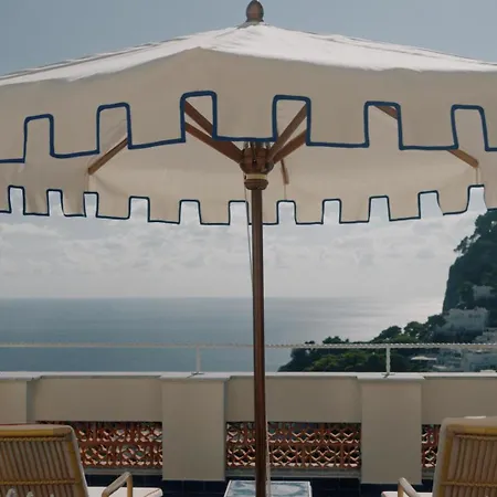 Ξενοδοχείο Helios - Small Luxury Of The World 5*