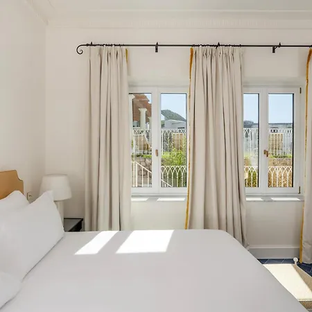 Ξενοδοχείο Helios - Small Luxury Of The World 5*