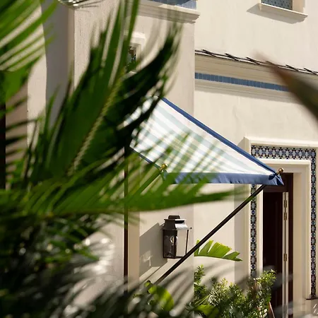 Helios - Small Luxury Of The World 5* Κάπρι