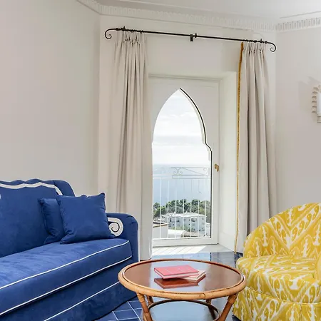 Helios - Small Luxury Of The World 5*
